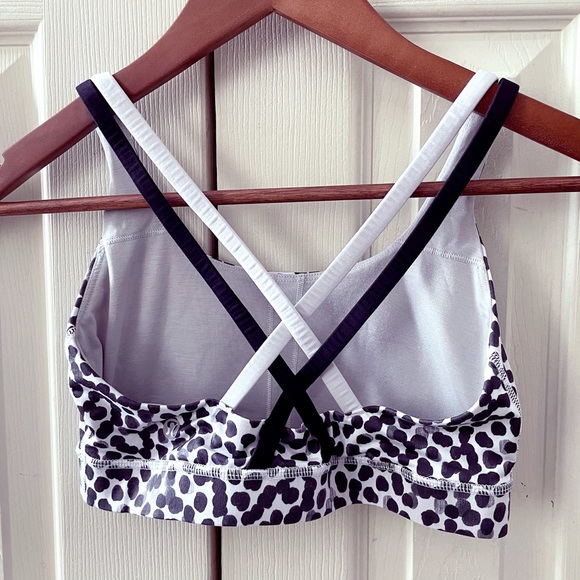 Lululemon X SoulCycle Energy Bra (Animal Print) - Picture 3 of 5